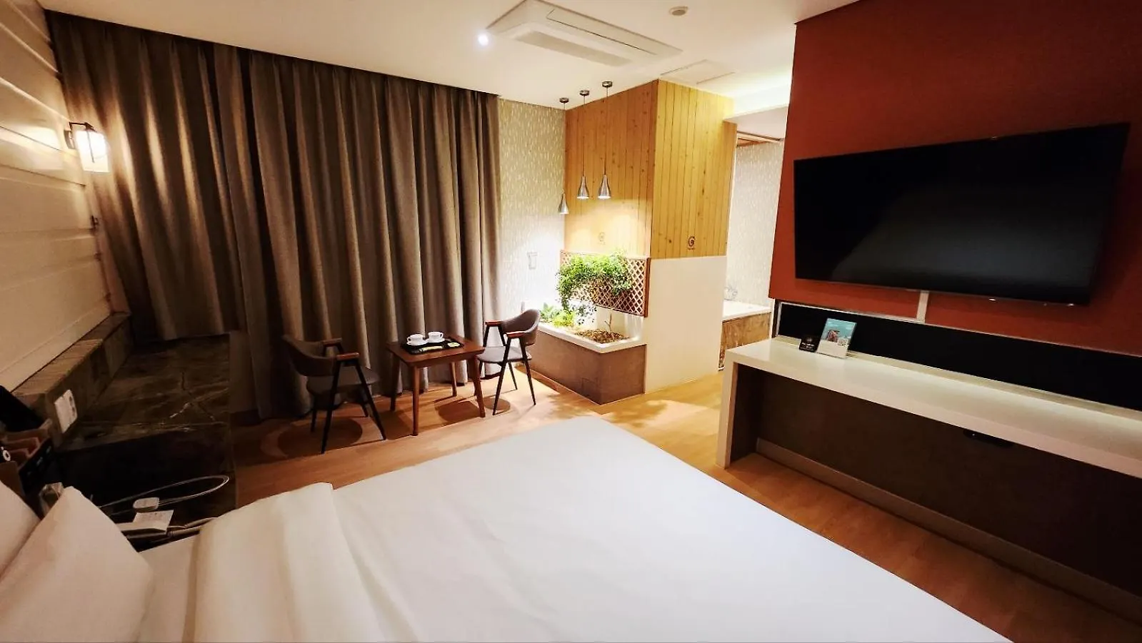 **  Polo Tourist Hotel Incheon South Korea